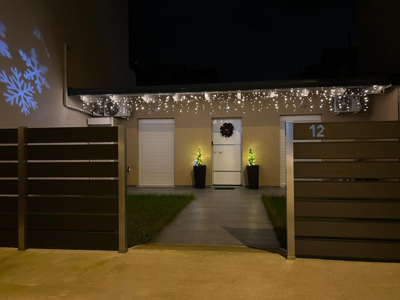 Ria'S Gardenview Apartment يانينة المظهر الخارجي الصورة